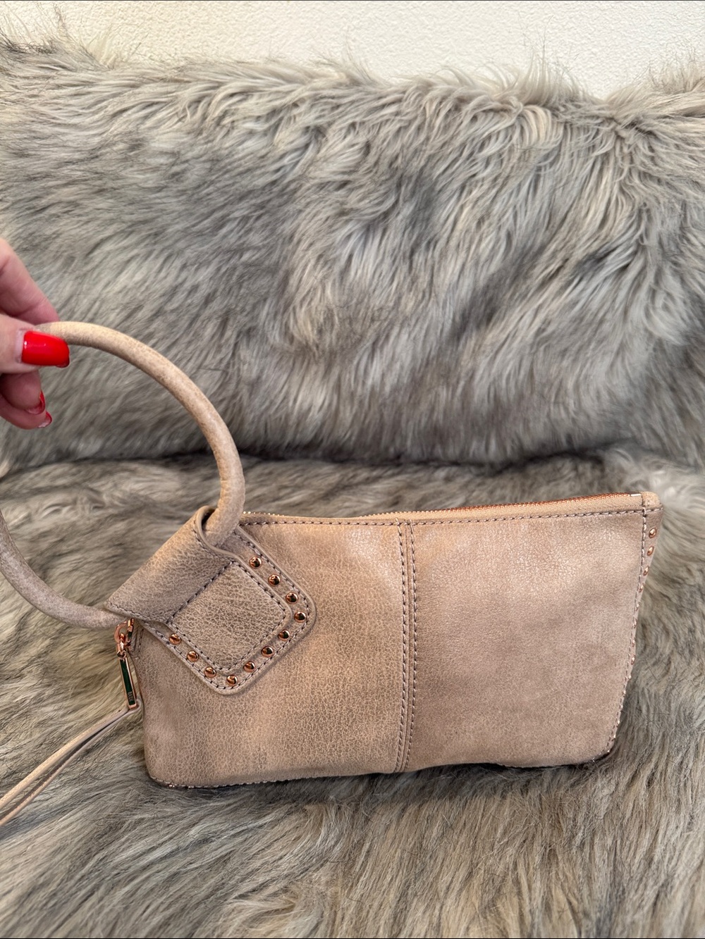 HOBO Leather Ring-Handle Wristlet Bag in Taupe